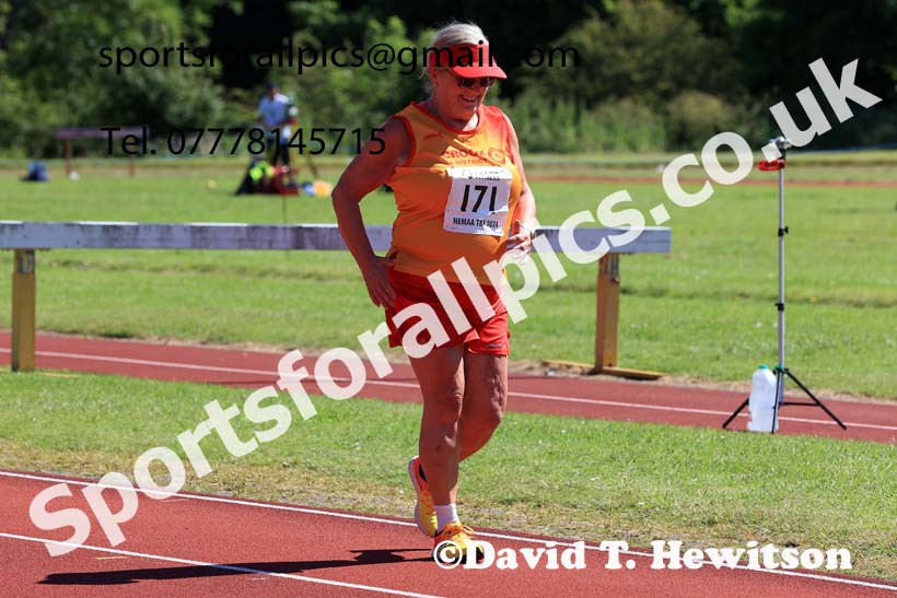 Mens and Womens 2000 metres walk, 2024 NE Masters Track and Field Champs., Monkton Stadium, Jarrow.  Photo: David T. Hewitson/Sports for All Pics